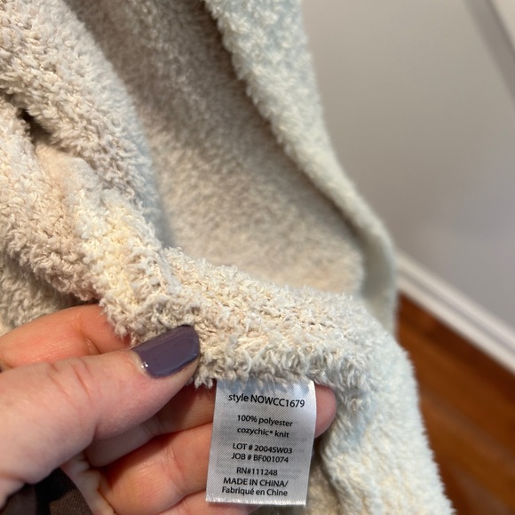 Barefoot Dreams Leopard Cardigan. Super soft. EUC. Womens’ medium - Picture 3 of 4